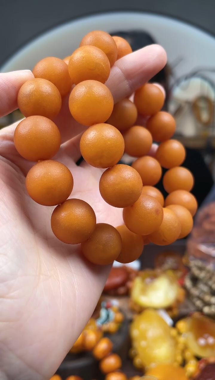 【闪购商品】琥珀裸石未镶嵌首饰 假1赔4 （多样性发货1件