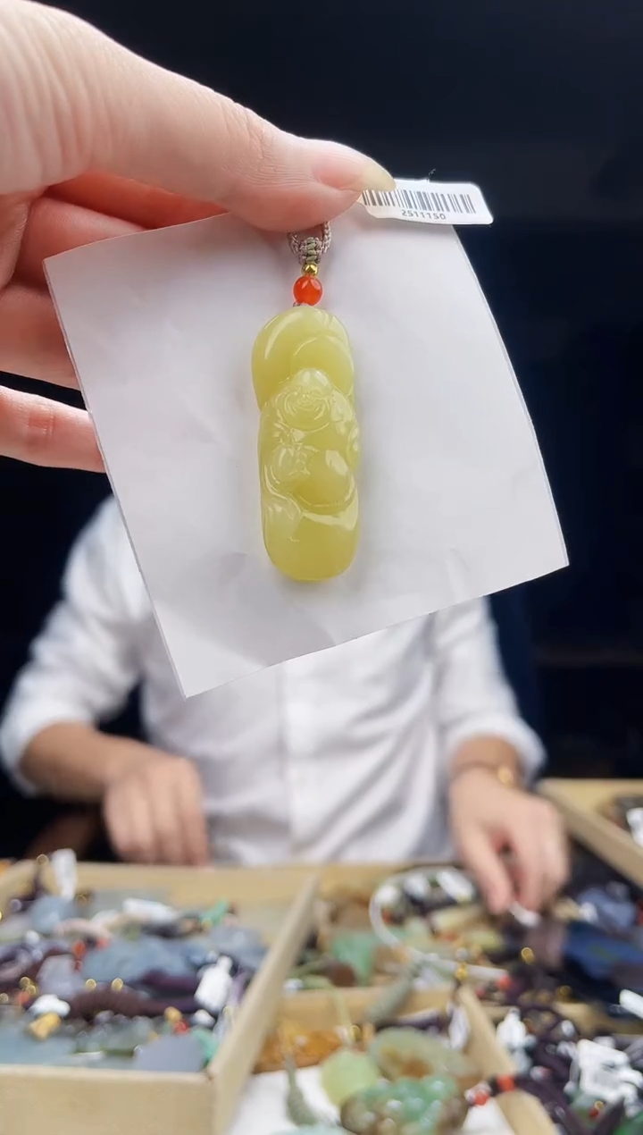 颈饰未镶嵌和田玉1