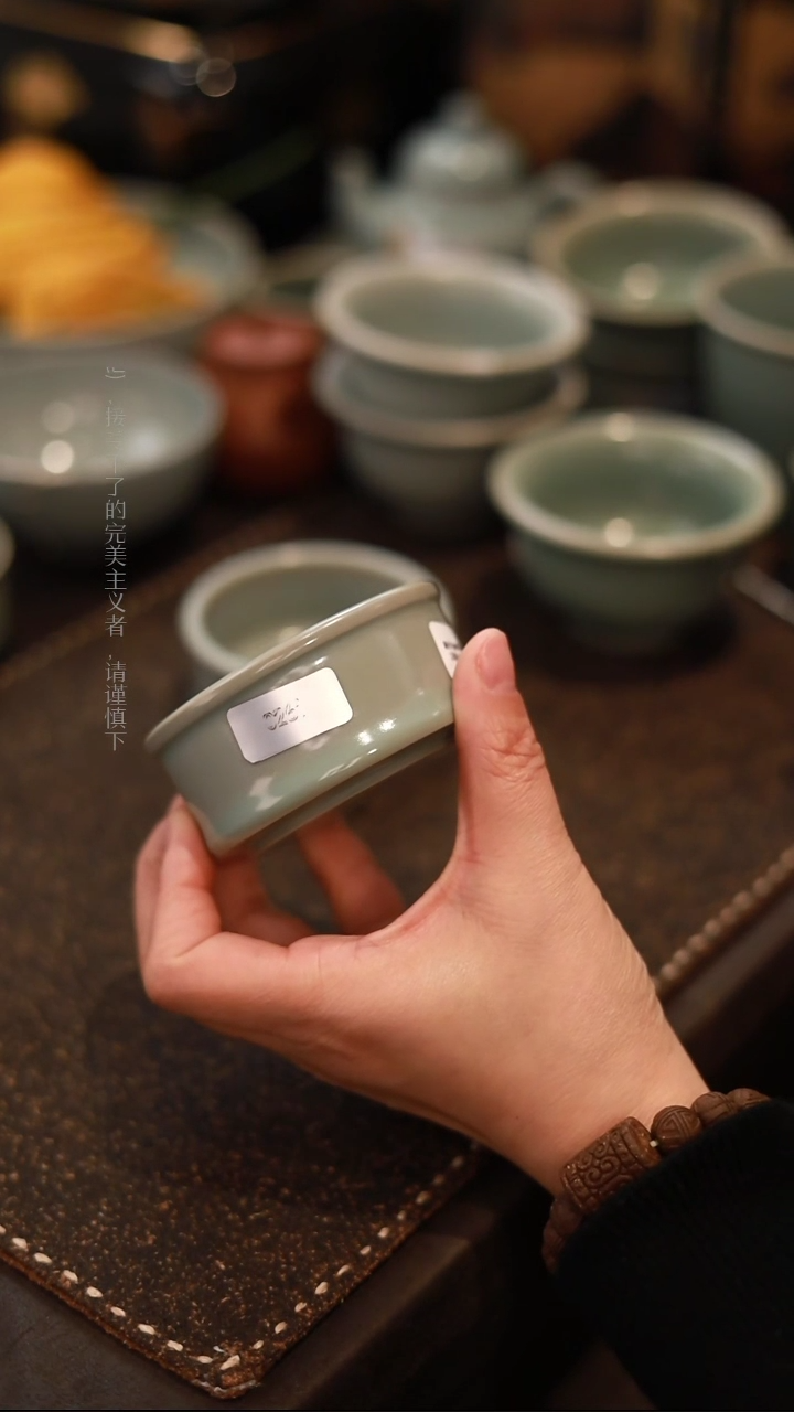 【闪购商品】杯0261微瑕柴烧天青仿古竹节杯