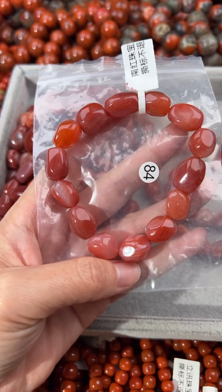 南红玛瑙手串未镶嵌1