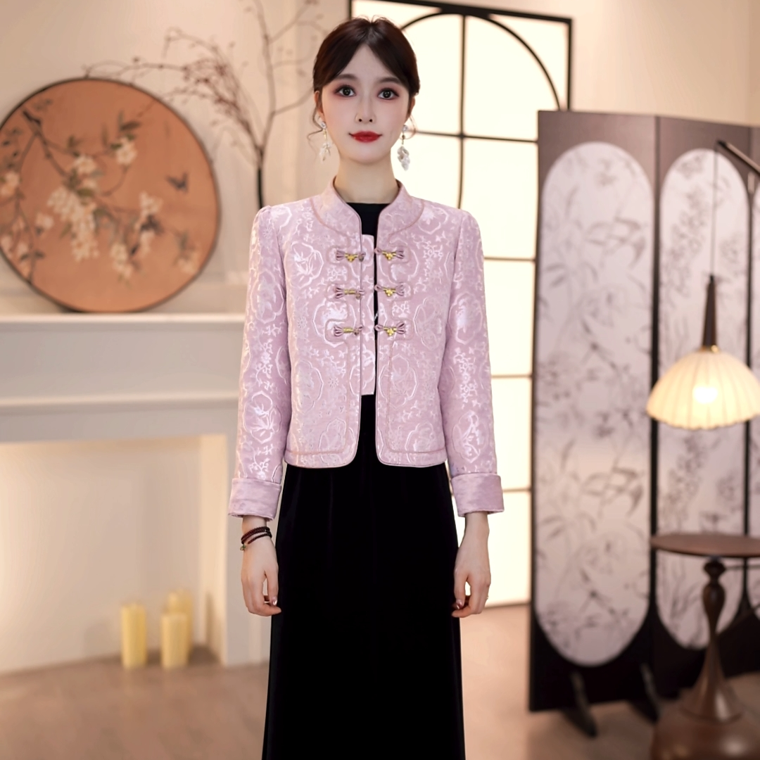 2025秋冬款粉色提花盘扣短外套M-4XL