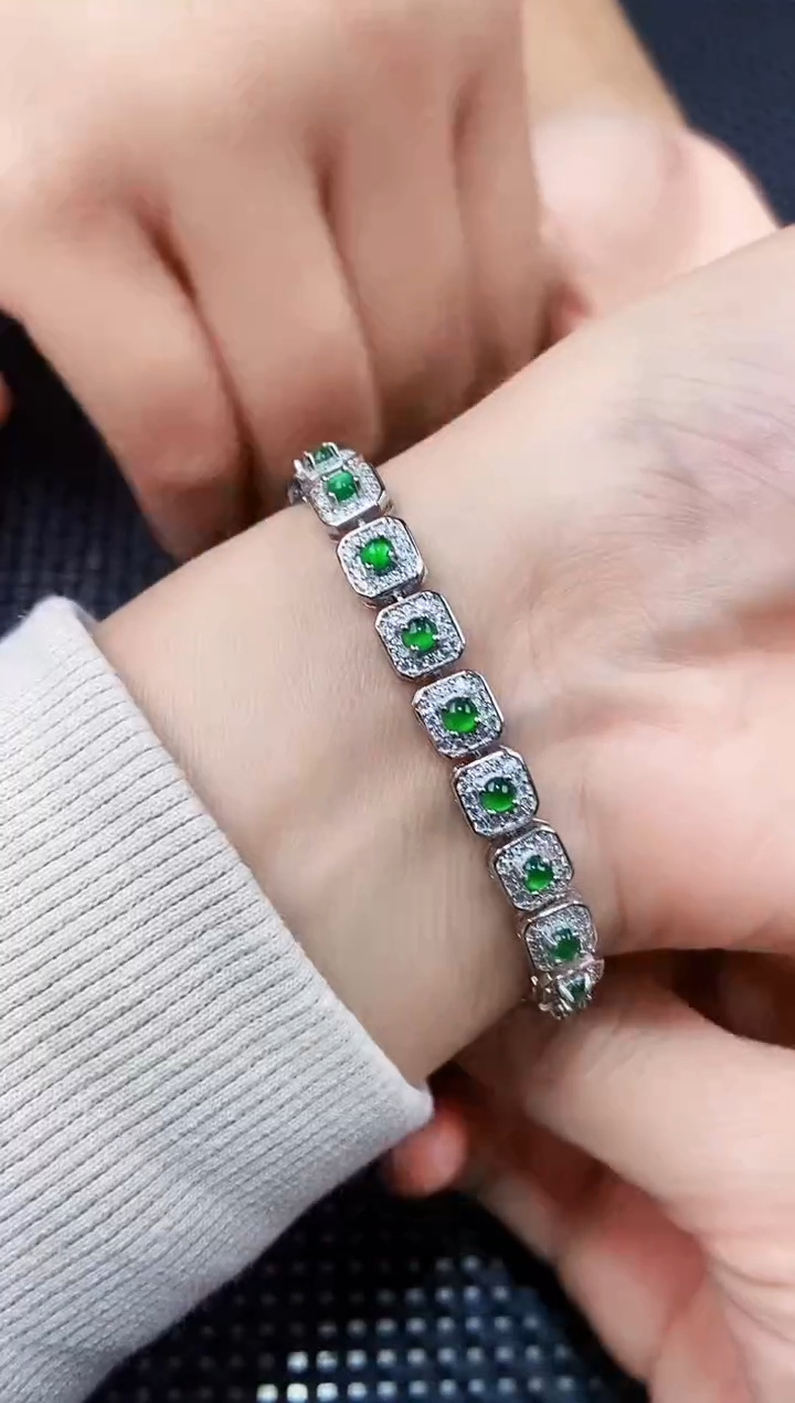 【闪购商品】翡翠手链未镶嵌111111111