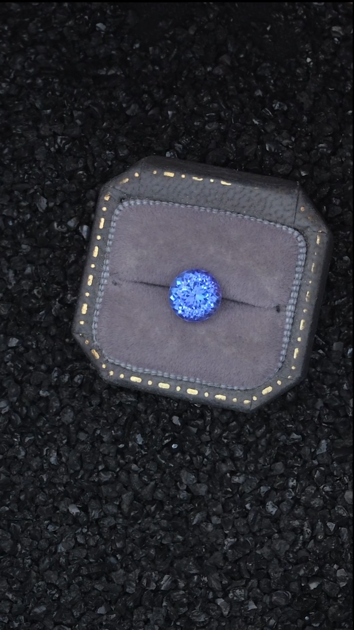 【闪购商品】坦桑石裸石未镶嵌1.6克拉