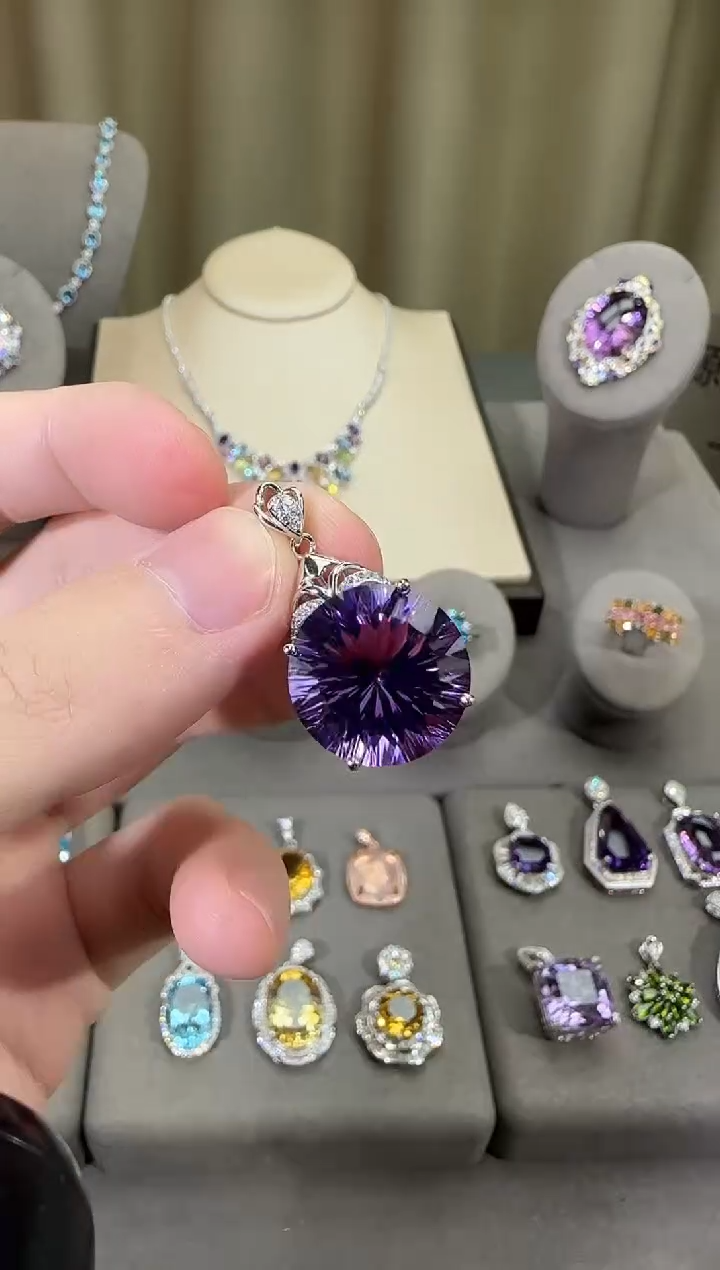 颈饰银S925镶嵌紫晶16mm吊坠设计款