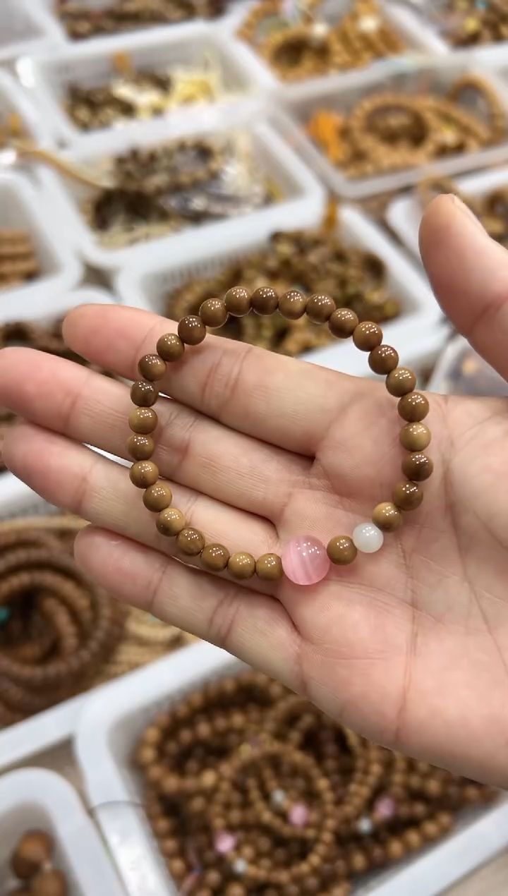 吊坠(赠链)未镶嵌和田玉（糖玉）库克卡6mm 设计款 单圈