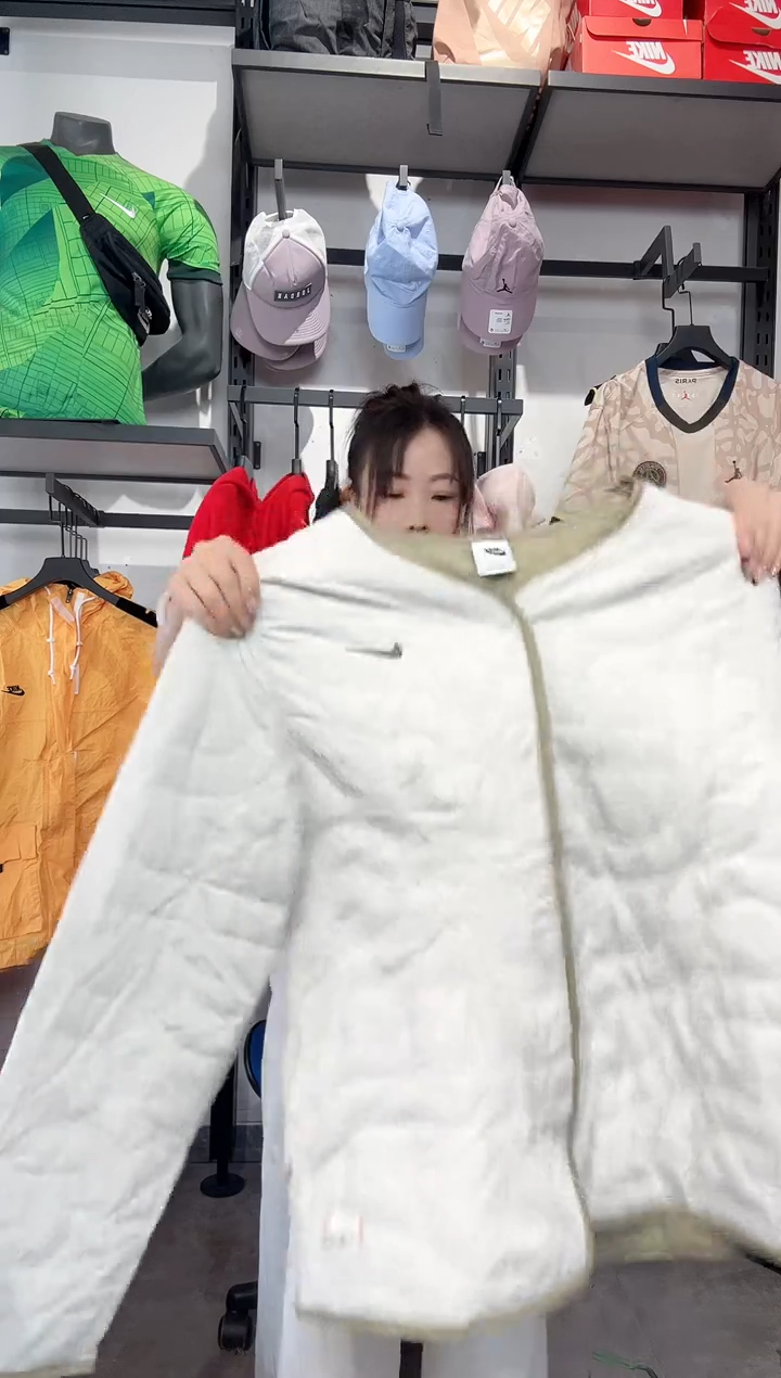 1487   编码 瑕疵款直播间过款为准 尺码XXL185