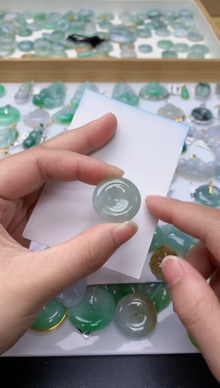 颈饰未镶嵌翡翠天然A货