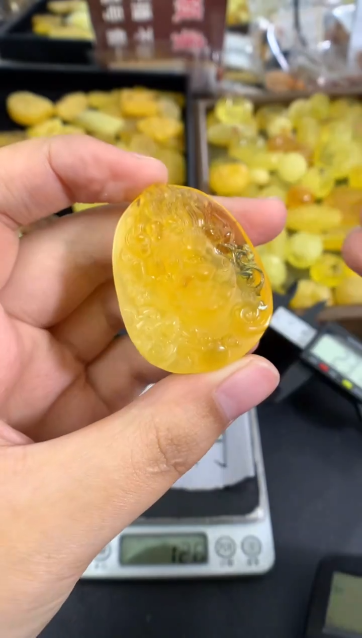 蜜蜡未镶嵌珠宝奇石1