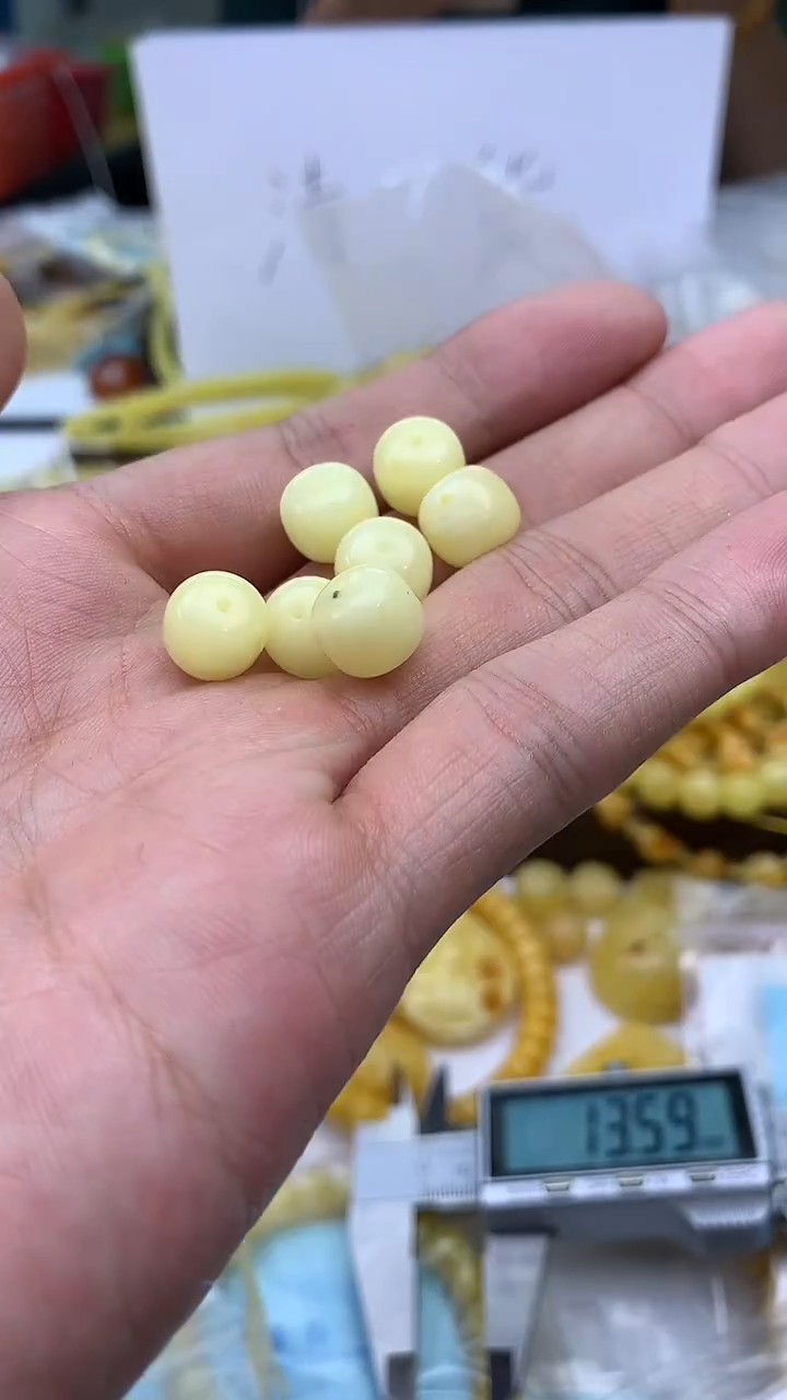 裸石蜜蜡未镶嵌单珠多样性发其一
