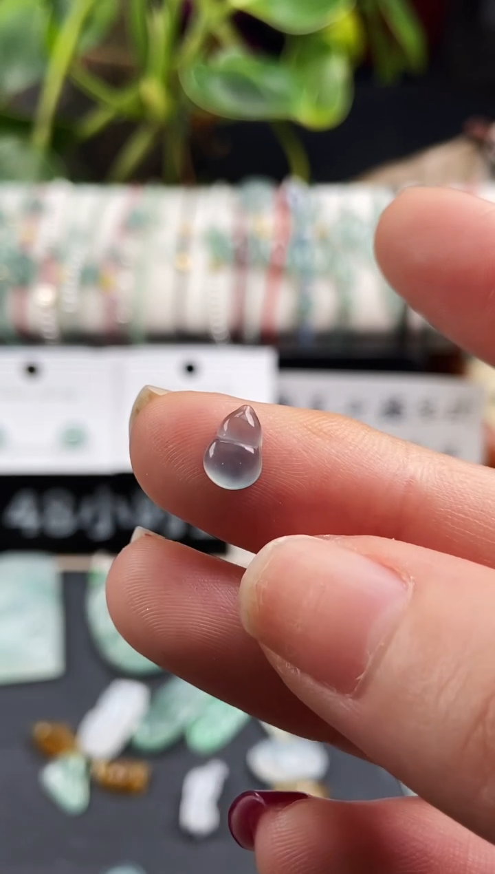 【闪购商品】翡翠吊坠(不含链)未镶嵌1