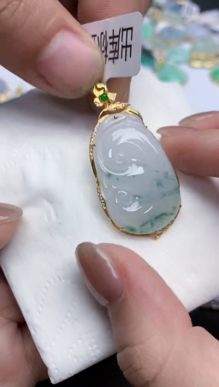 【闪购商品】翡翠颈饰18K金镶嵌天然缅甸翡翠A货