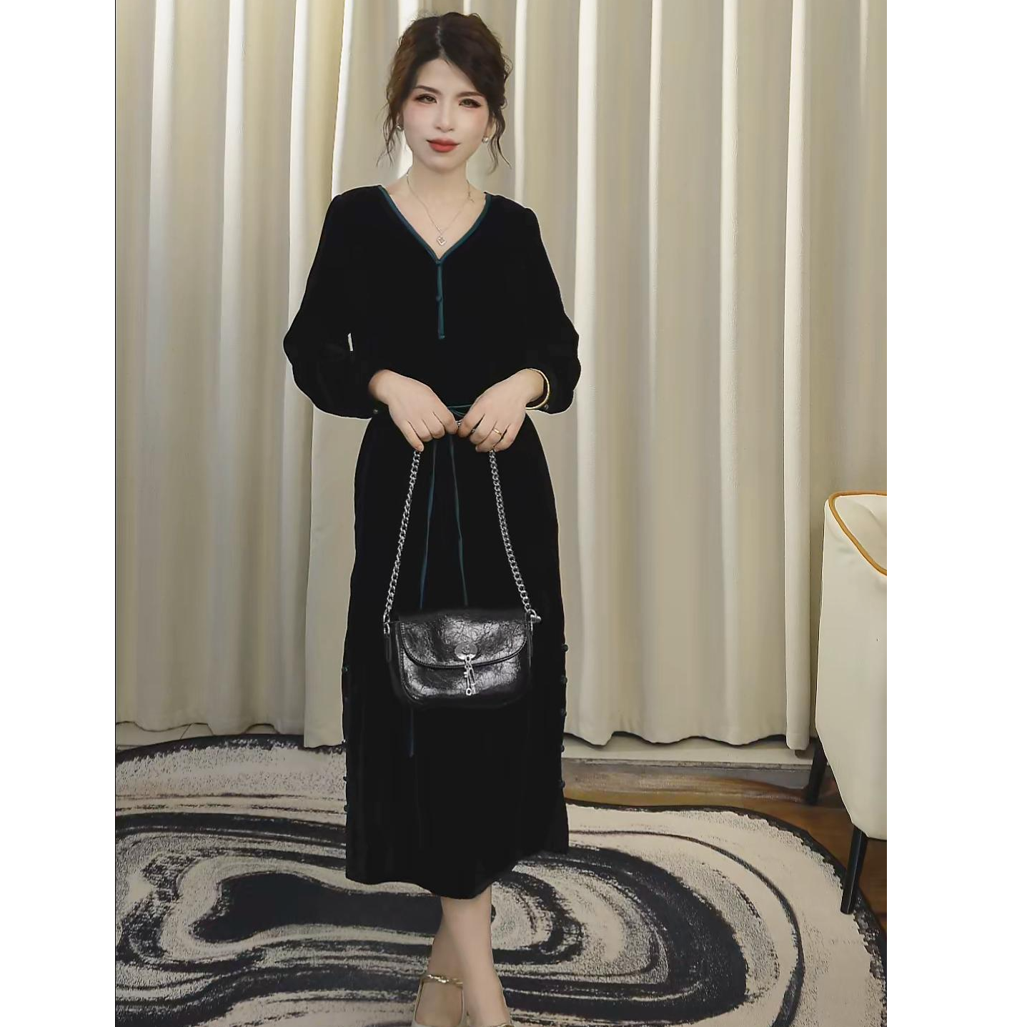鲁云年小个子真丝绒连衣裙新款高端洋气桑蚕丝金丝绒长袖裙子