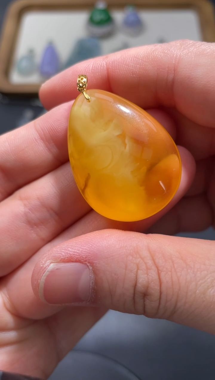 【闪购商品】蜜蜡裸石18K金镶嵌17...........