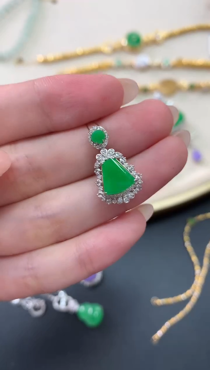 翡翠18K金镶嵌吊坠(不含链)Y309|多样性发货一件7800