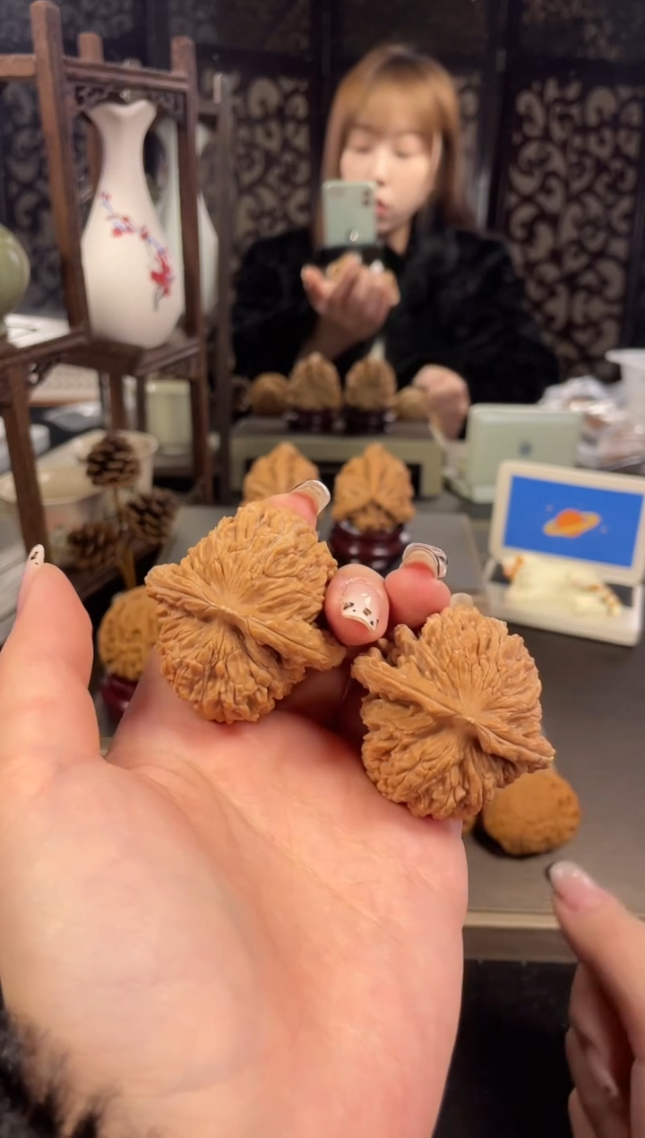 【闪购商品】文玩核桃把件四座楼45尺-14