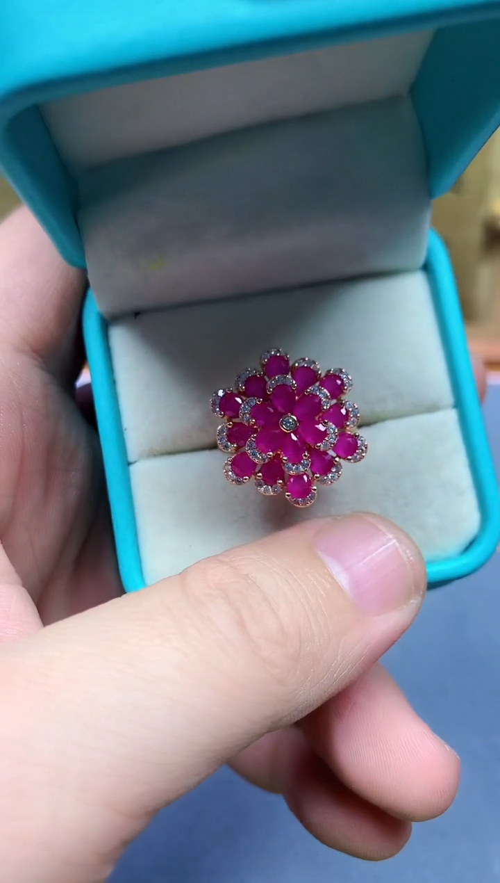 【闪购商品】红宝石戒指银S925镶嵌........