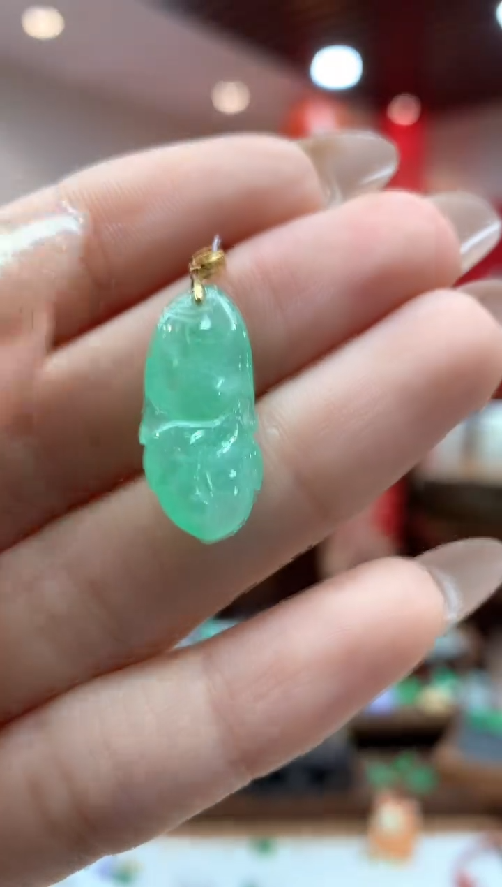 【闪购商品】翡翠吊坠(不含链)18K金镶嵌鱼