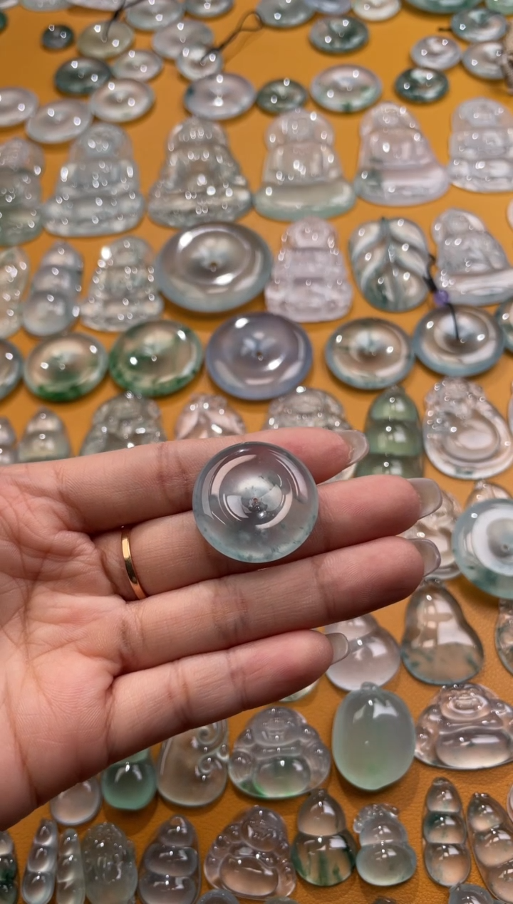 【闪购商品】翡翠吊坠(不含链)未镶嵌平安扣 26.6 6.5