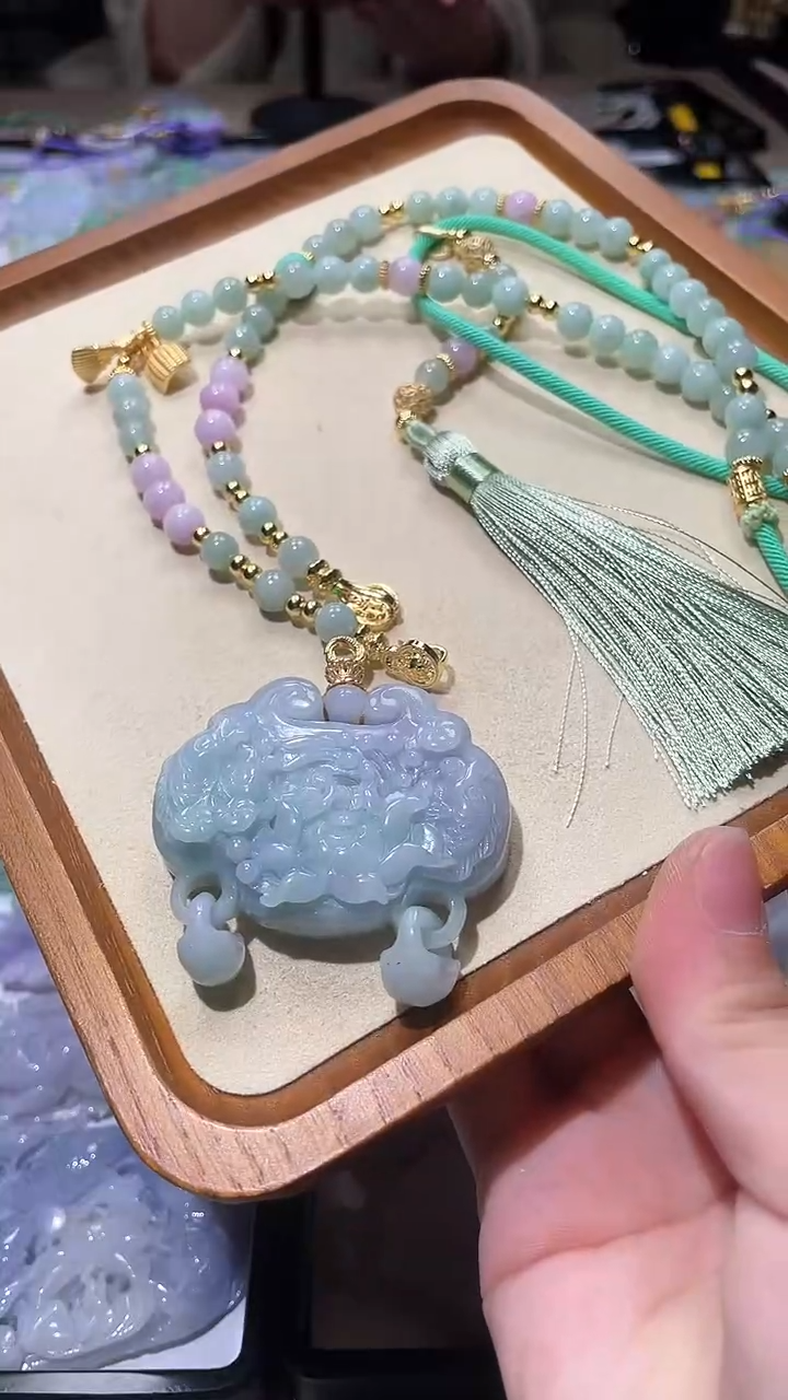 【闪购商品】翡翠颈饰未镶嵌吊坠