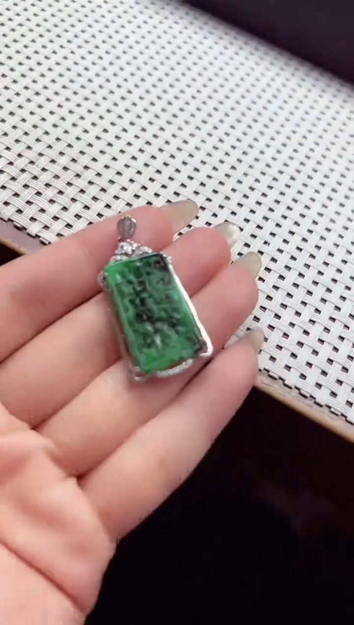【闪购商品】翡翠颈饰银S925镶嵌 颈饰