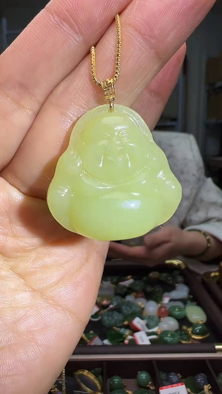 颈饰18K金镶嵌和田玉（多样性发货.发其一)12.27.151