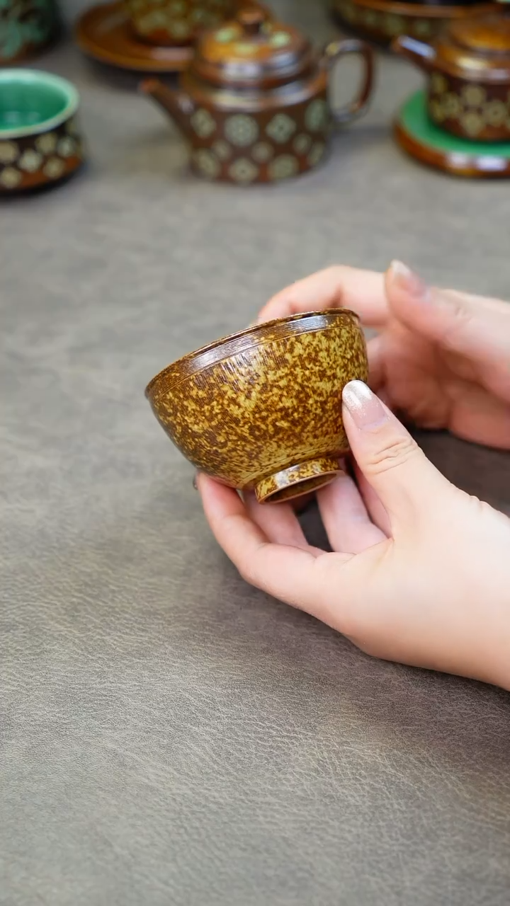 【闪购商品】青瓷手工主人杯子