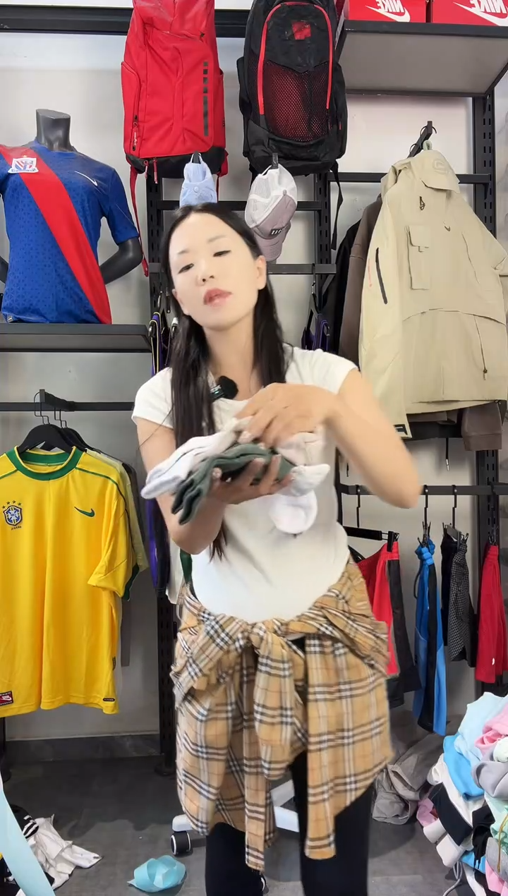 727编码 瑕疵款直播间过款为准 尺码·