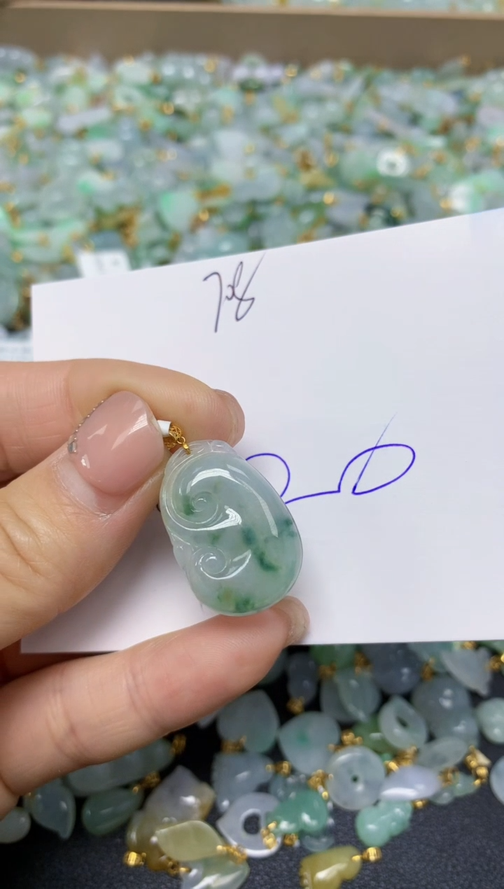 【闪购商品】翡翠挂件18K金镶嵌 天然翡翠A货