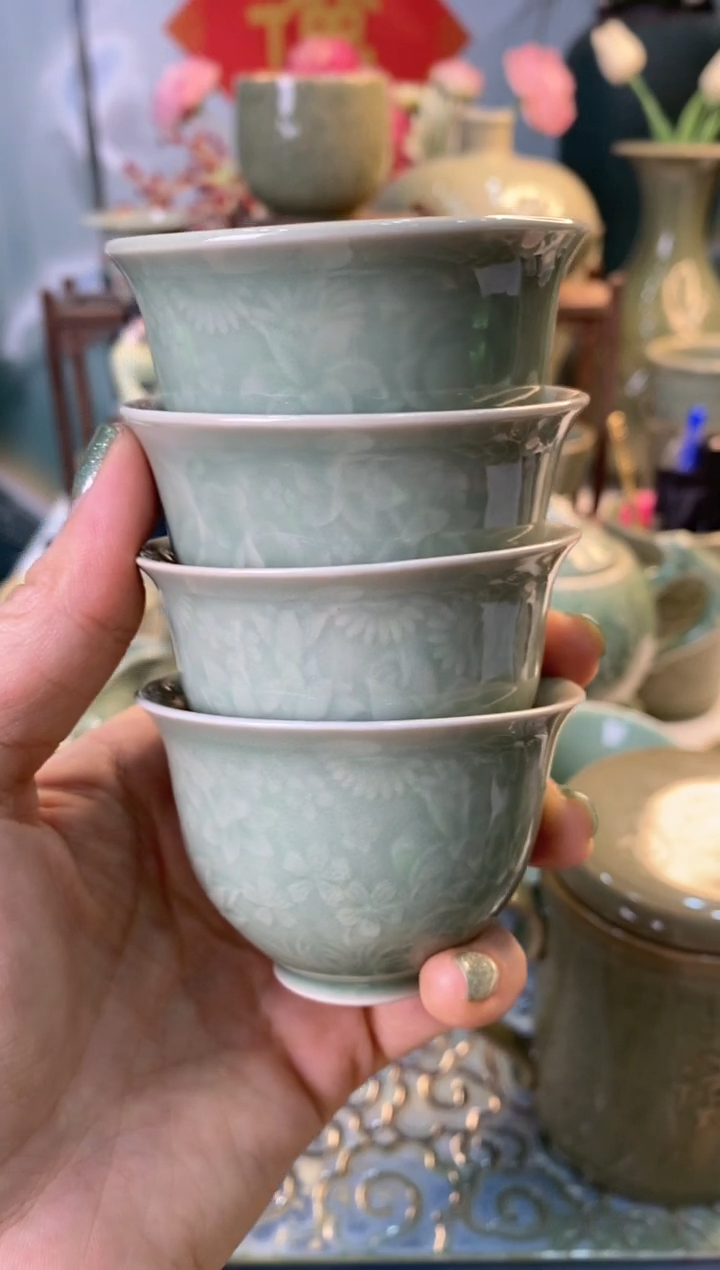 【闪购商品】100018 百花小杯 口失圆 4只微瑕