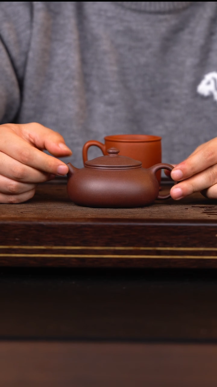 茶壶紫砂斌底板底槽青寒江