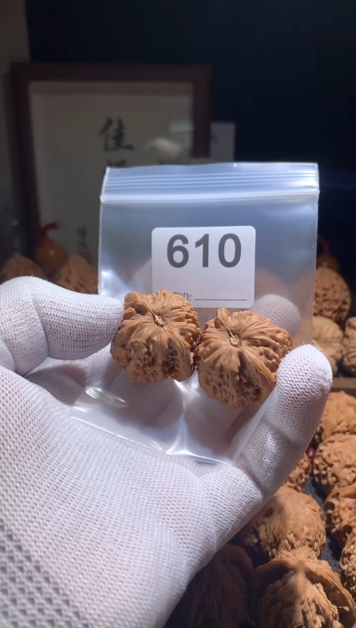 把件文玩核桃球白35加尺别打底，影响二次销售不退不换