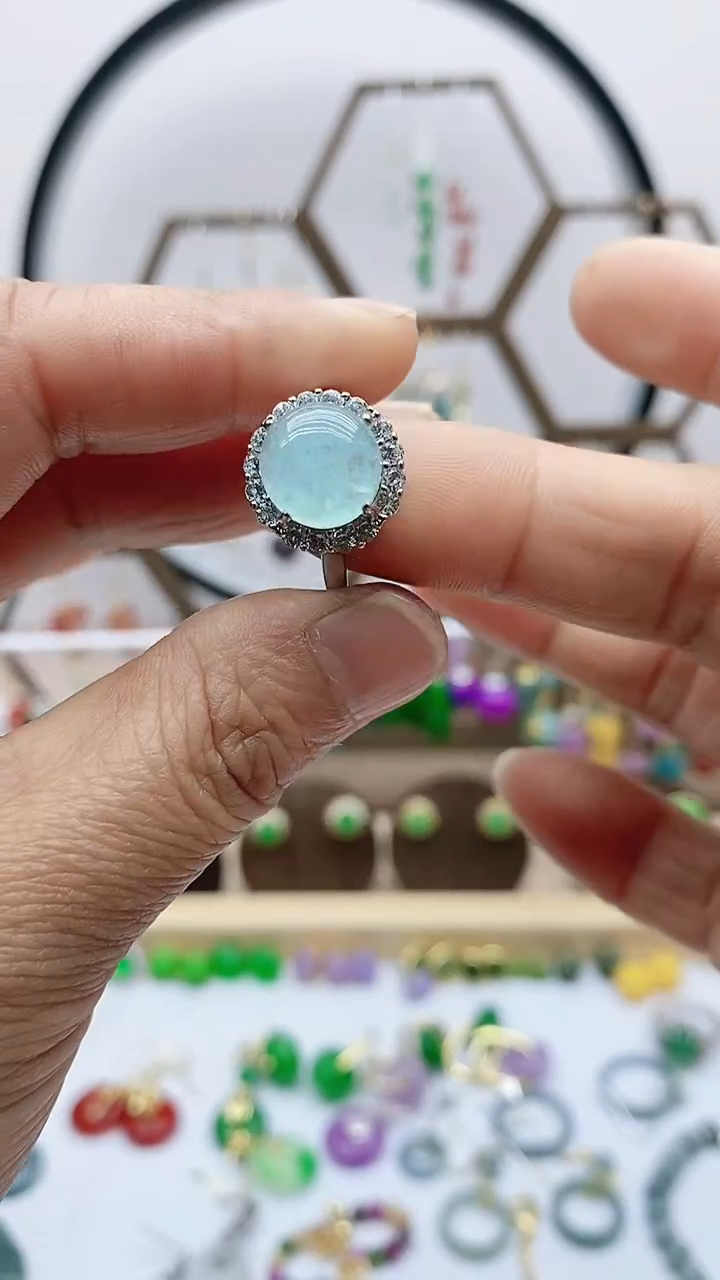 未镶嵌石英质玉戒指99999