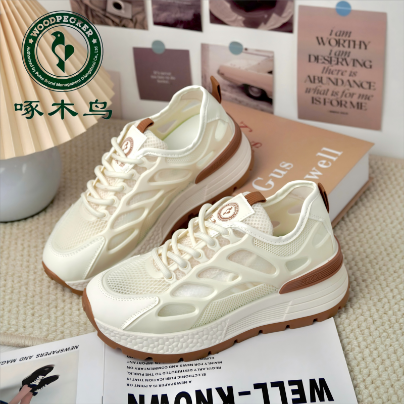啄木鸟网面透气鞋子女款爆款2025新款夏季百搭小众休闲运动旅游鞋