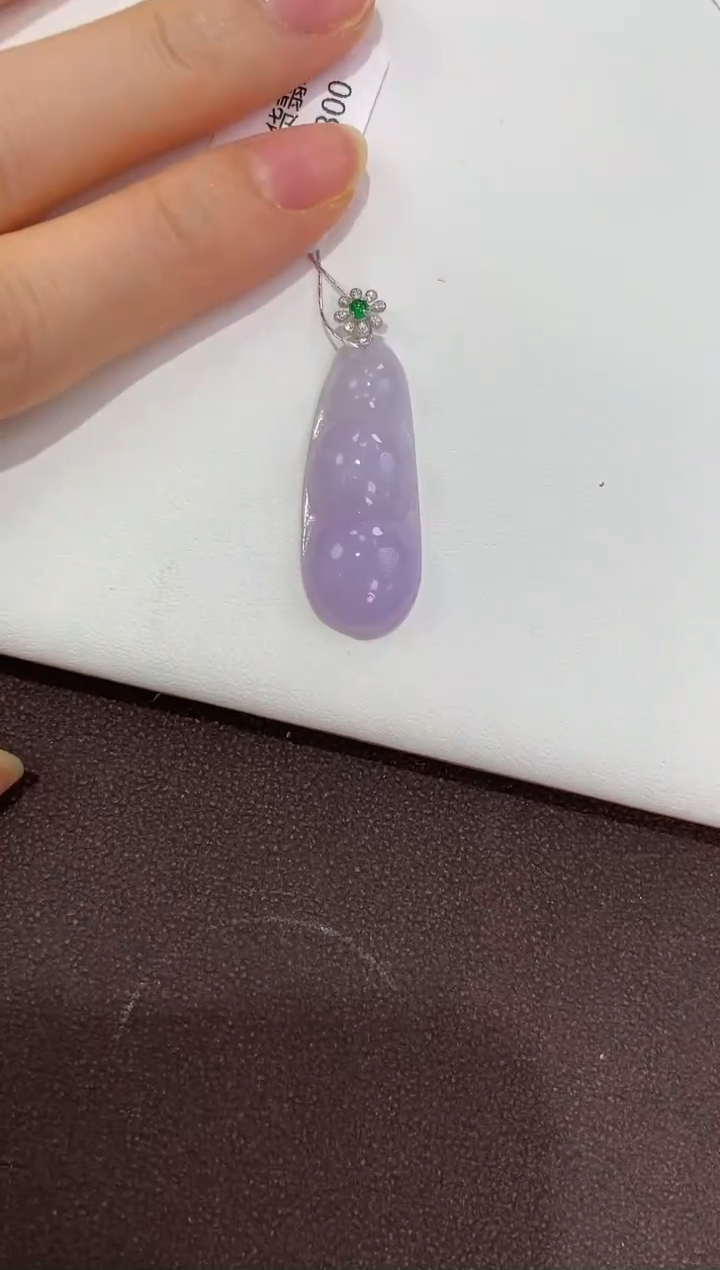 翡翠18K金镶嵌颈饰天然缅甸a货翡翠