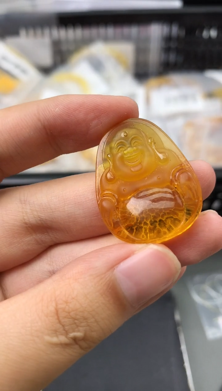 未镶嵌琥珀珠宝奇石195