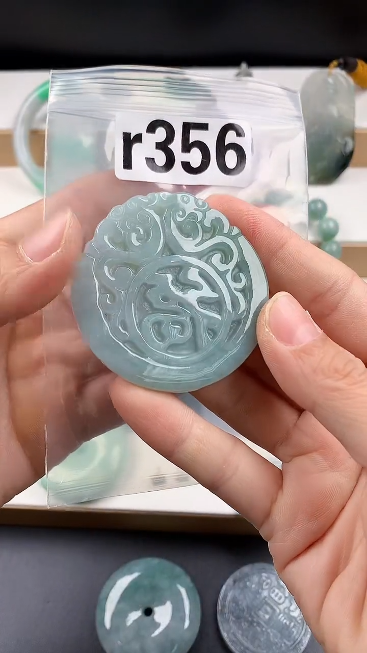 颈饰未镶嵌翡翠天然翡翠吊坠挂件