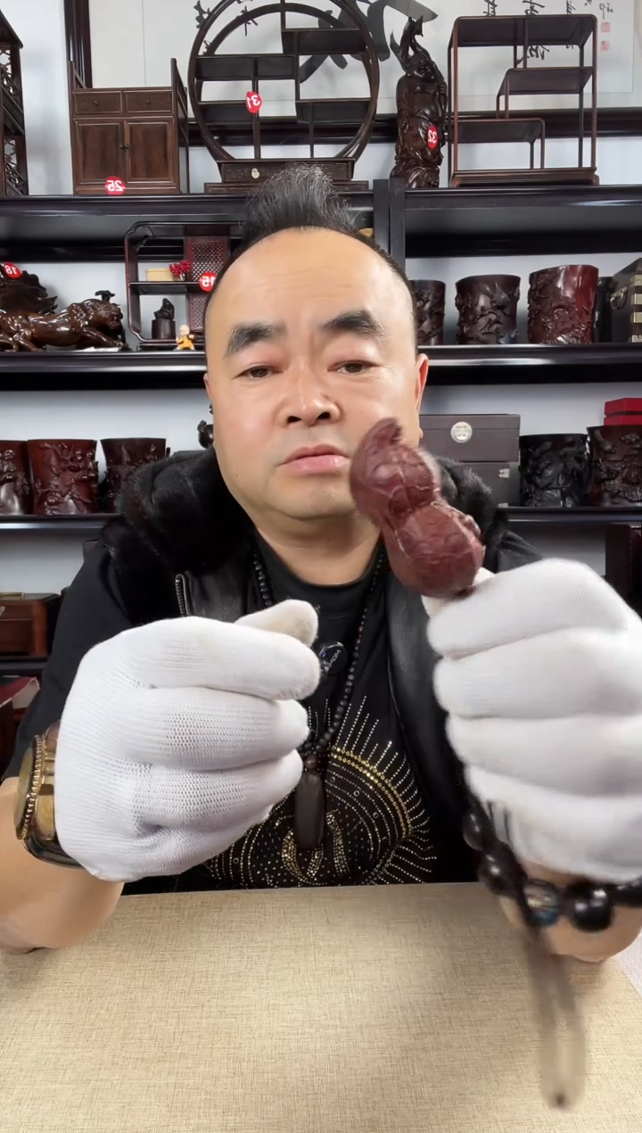 木老李红木工艺品308瑕疵