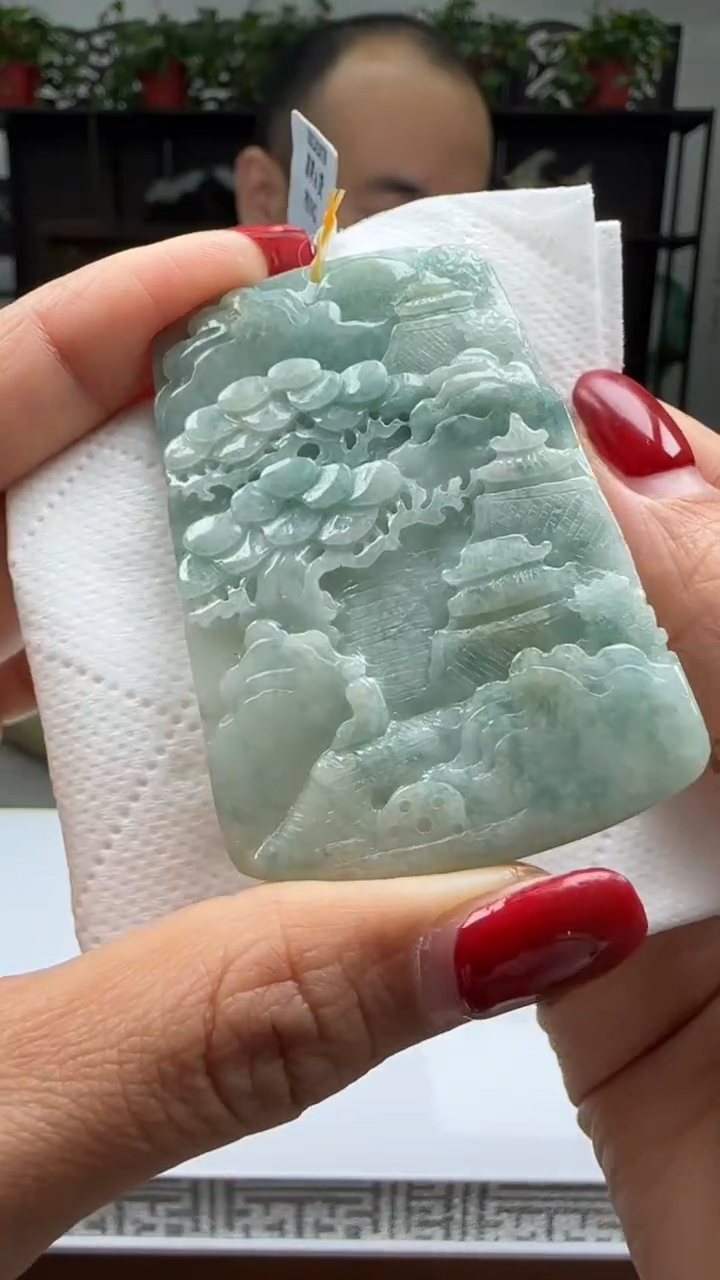 【闪购商品】翡翠颈饰未镶嵌天然翡翠A货吊坠