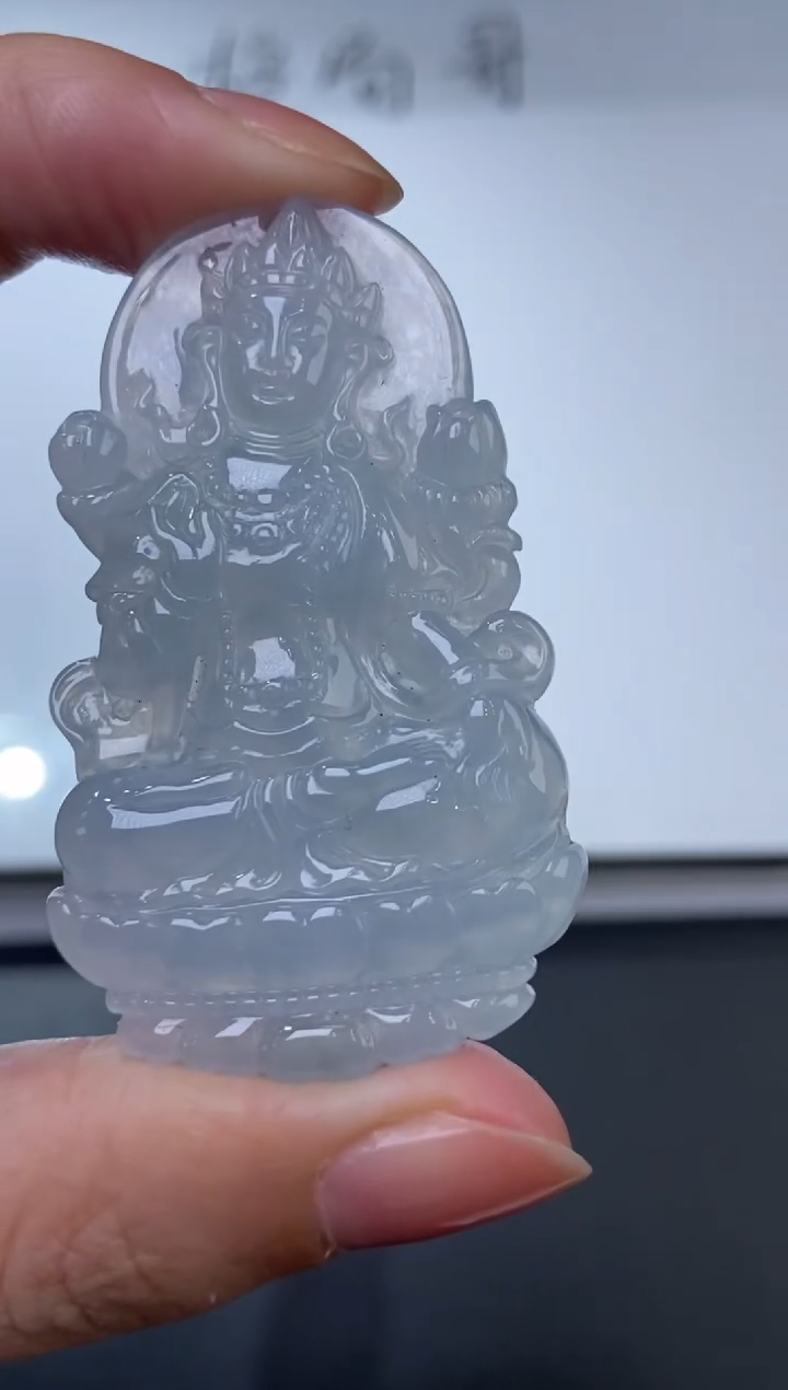 未镶嵌挂件翡翠374900   多人