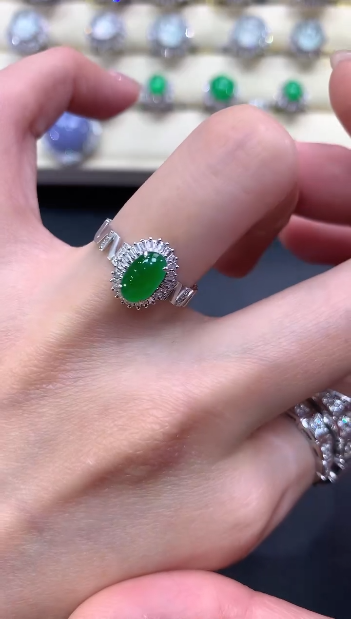 【闪购商品】翡翠戒指18K金镶嵌a109