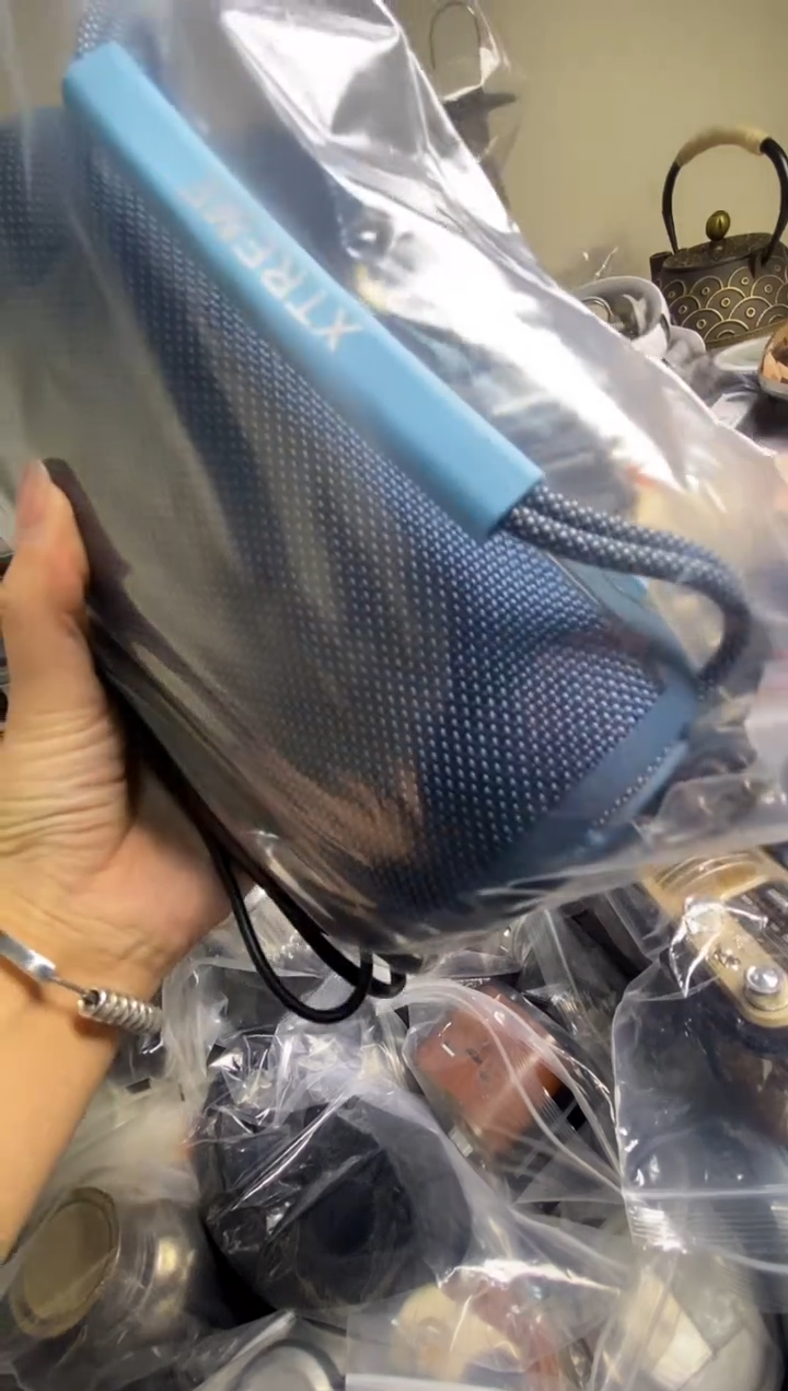 九*六260蓝色音响