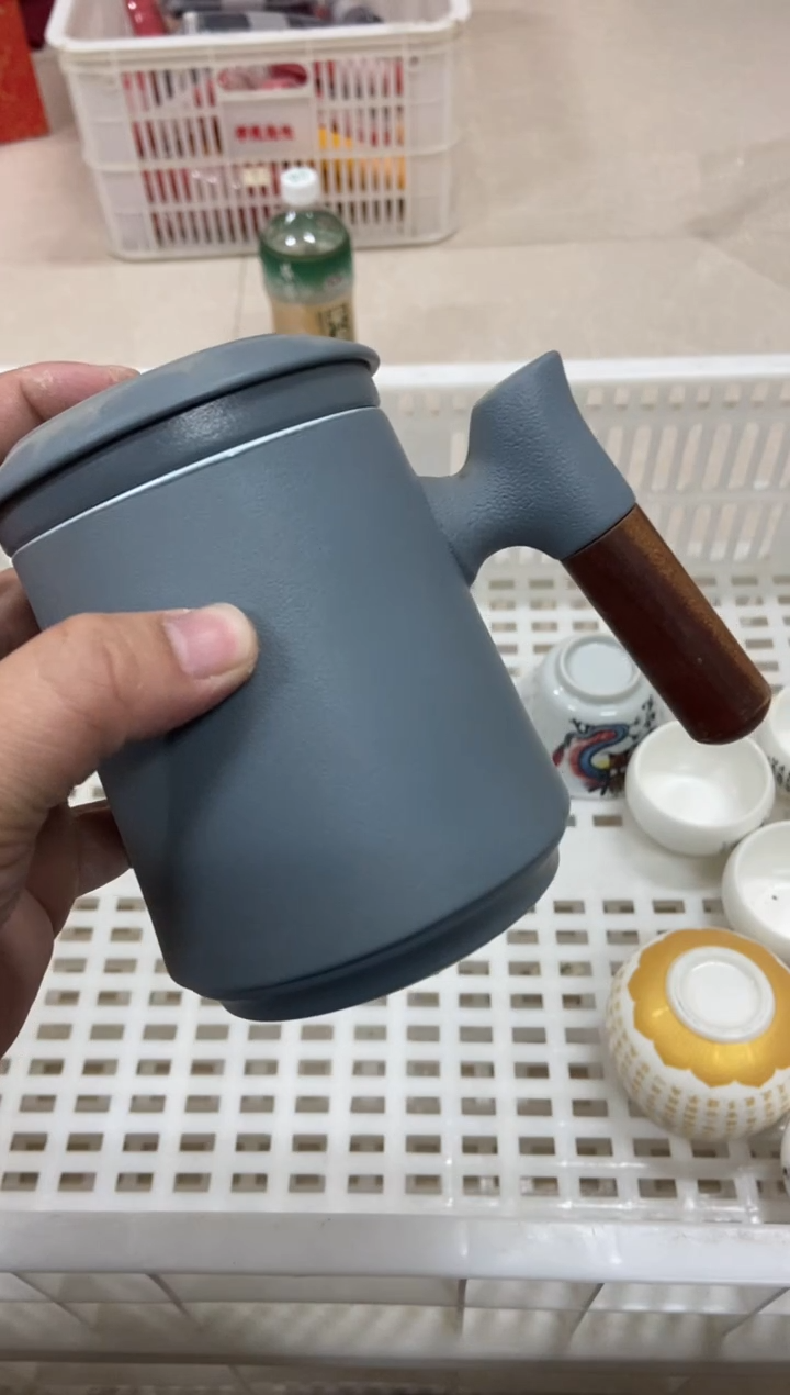 杯子瓷无运费险有瑕疵的摄影的产品有使用过的痕迹有点脏介意勿拍