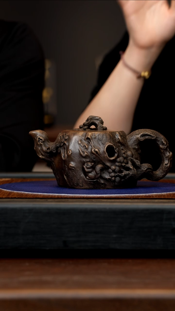 【闪购商品】紫砂茶壶CYL 古铜泥 树桩