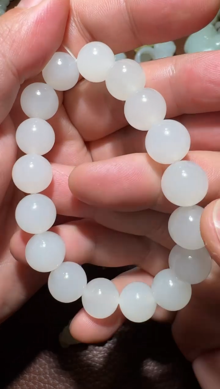 未镶嵌手链和田玉和田玉