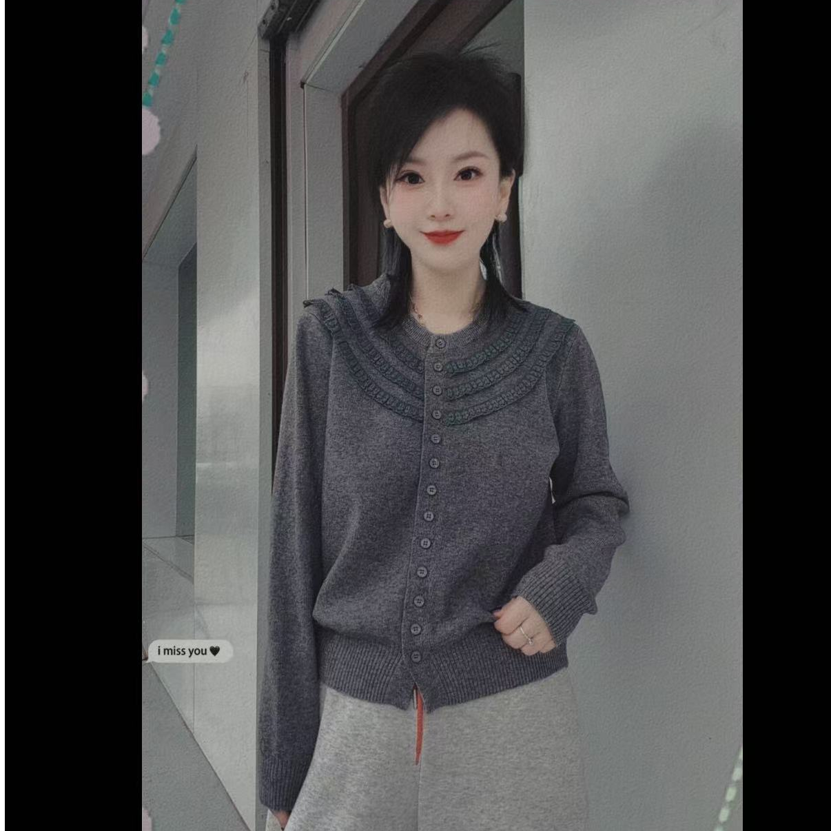 多层花边领针织衫