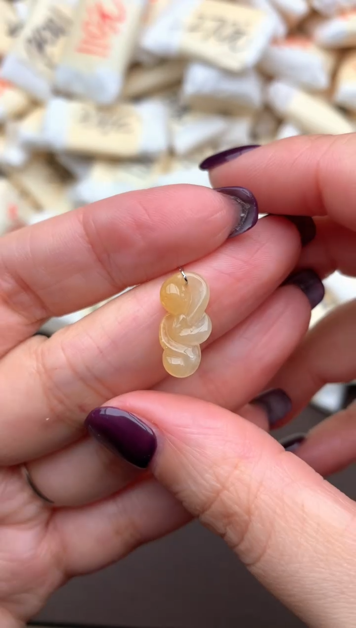 【闪购商品】翡翠颈饰未镶嵌一