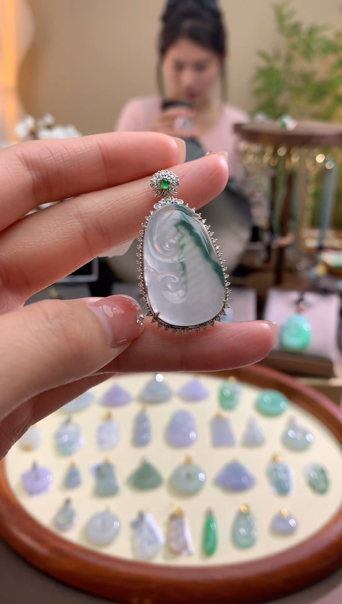 【闪购商品】翡翠颈饰18K金镶嵌如意