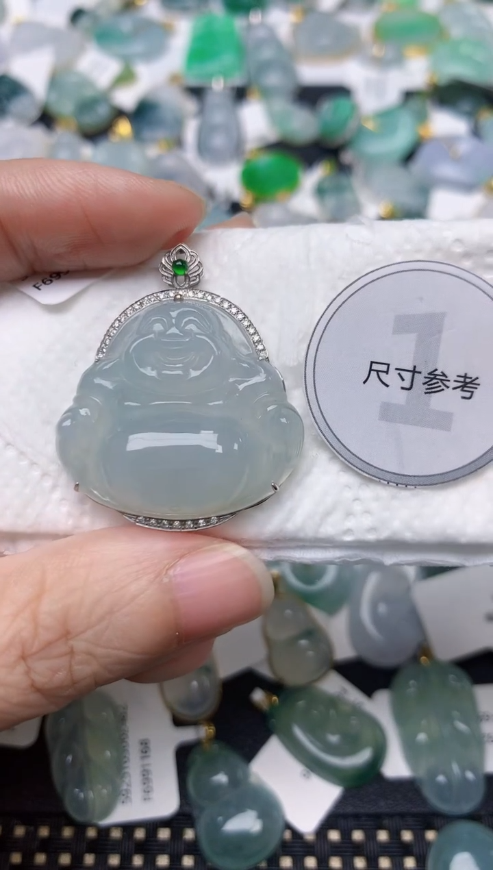 颈饰18K金镶嵌翡翠天然缅甸A货翡翠