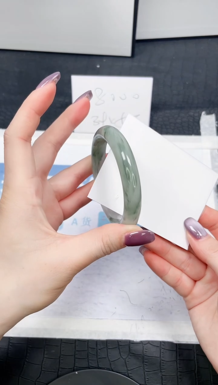 【闪购商品】石英质玉手镯未镶嵌80-54