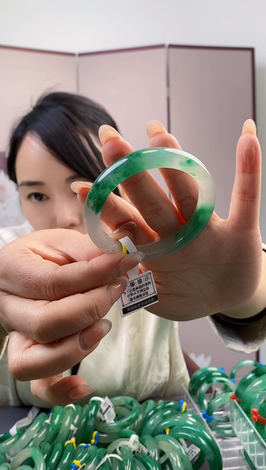 【闪购商品】石英质玉手镯未镶嵌48